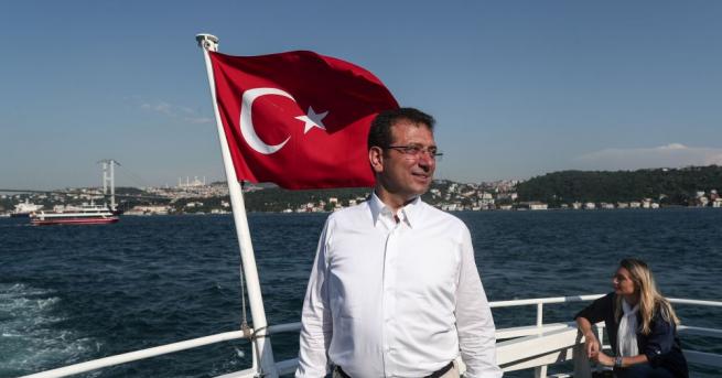 Екрем Имамоглу спечели кметските избори в най големия град в Турция