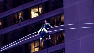 акробати въже