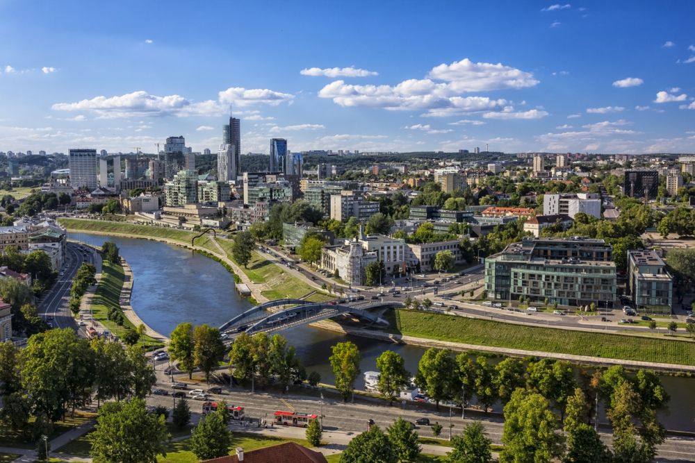 И стигаме до най-евтината дестинация за почивка за двама през уикенда – Вилнюс, където ще ви стигнат 191.73 долара.