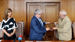 Велико Търново и кметът Даниел Панов с нови отличия за