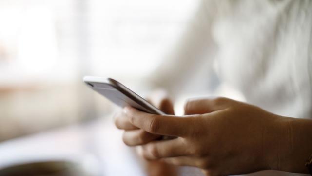 Как да увеличим работата на смартфона без презареждане
