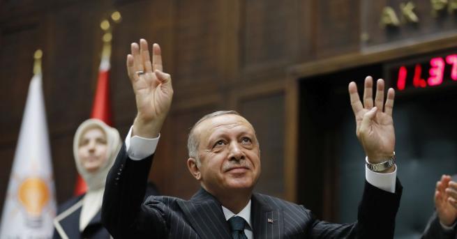 Турският президент Реджеп Тайип Ердоган обеща днес да си извади