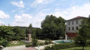 Стрелча порои