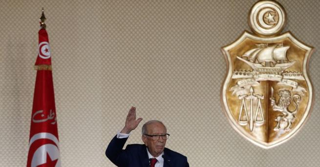 92 годишният президент на Тунис Беджи Каид Есебси почина в четвъртък