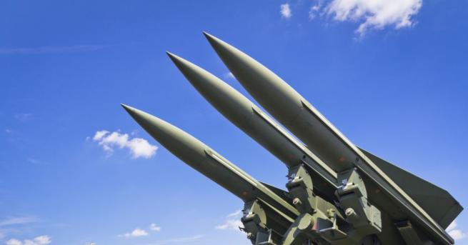 Бойци от армията на либийското правителство открили мощни американски ракети