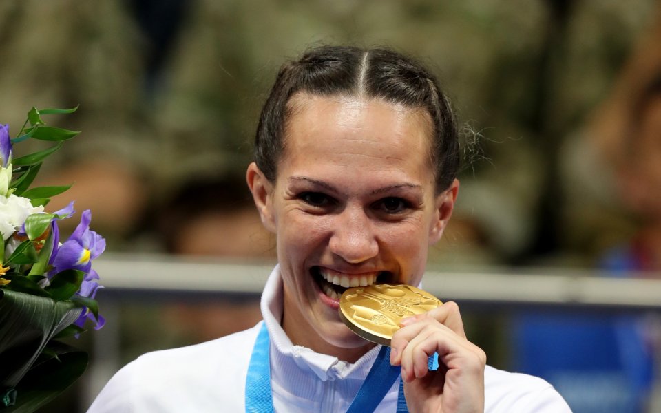 Станимира Петрова грабна титла в бокса на Европейските игри в