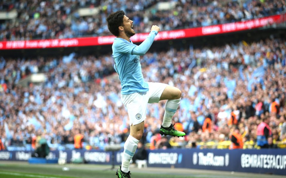 Давид Силва ще носи капитанската лента в тима на Манчестър