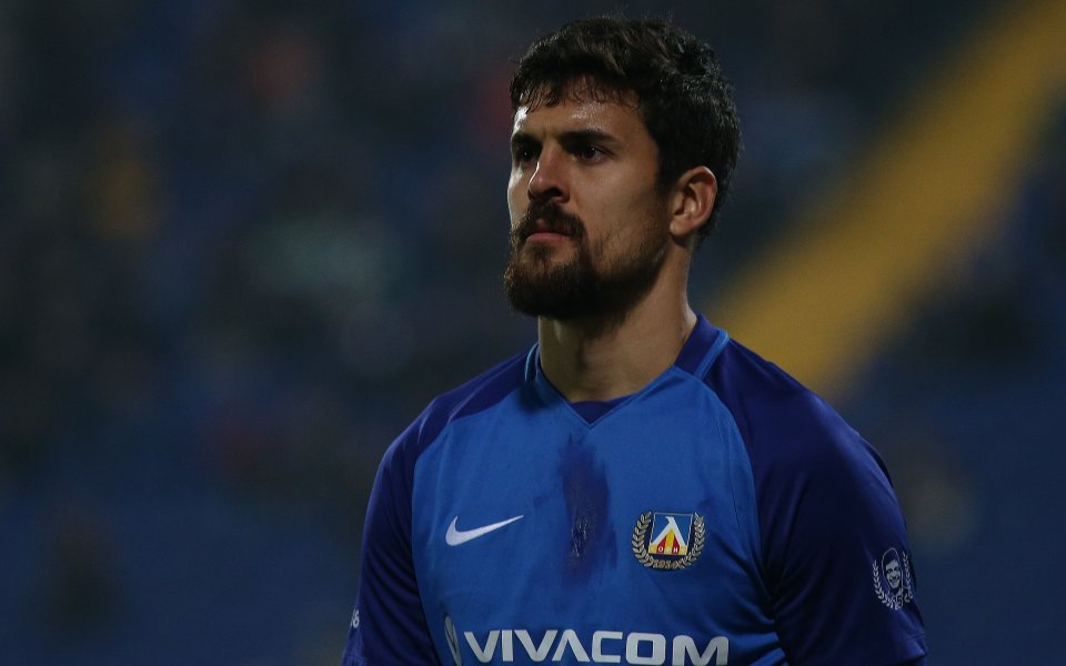 Португалският универсален играч на Левски Нуно Рейш ще бъде подложен