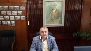 Емил Гущеров