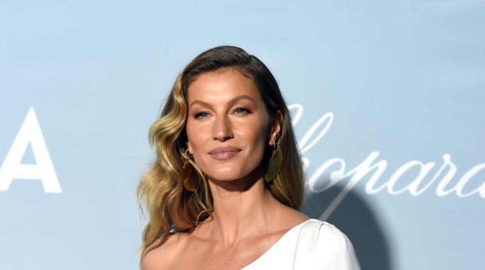 Красавицата, която не спира да очарова: Жизел Бюндхен на 43 (СНИМКИ)