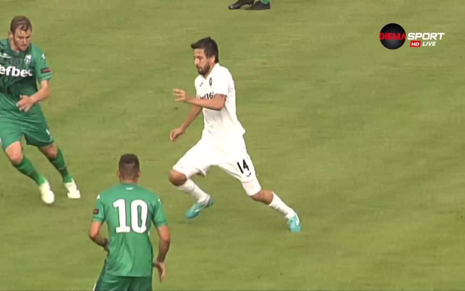 Славия губи на почивката от Витоша Бистрица с 1:2. Гостите