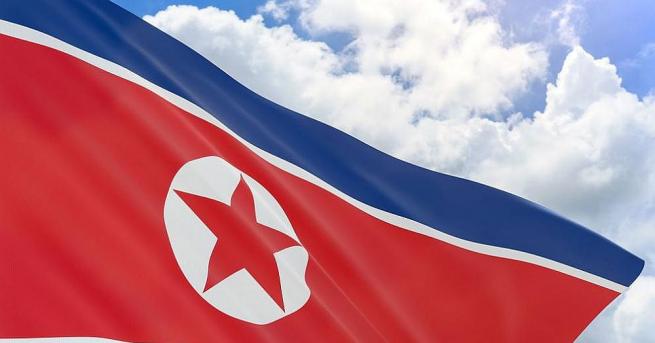 Синът на бивш южнокорейски външен министър емигрира в Северна Корея.