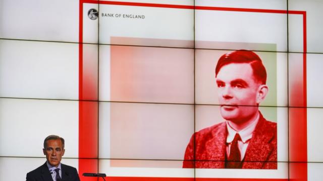 Алън Тюринг, кастриран заради хомосексуалността си, е новото лице на банкнота от 50 паунда