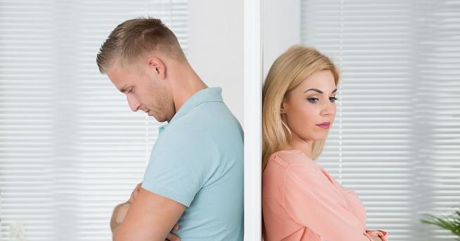 Началото на всяка връзка е вълнуващо емоции пеперуди в