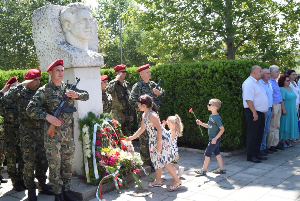 Горнооряховчани честваха 182 години от рождението на Васил Левски