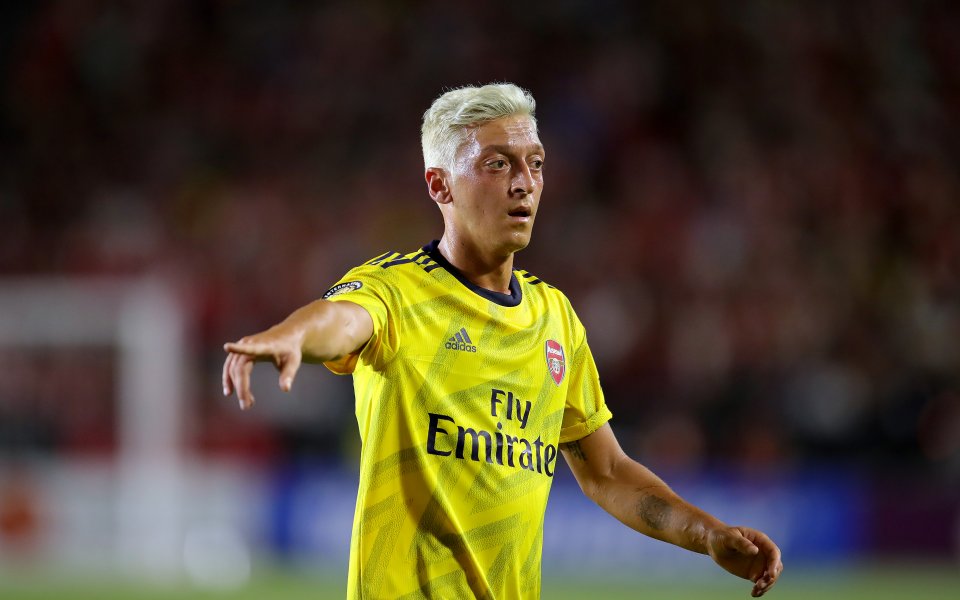 Мениджърът на Арсенал Унай Емери ще може да разчита на