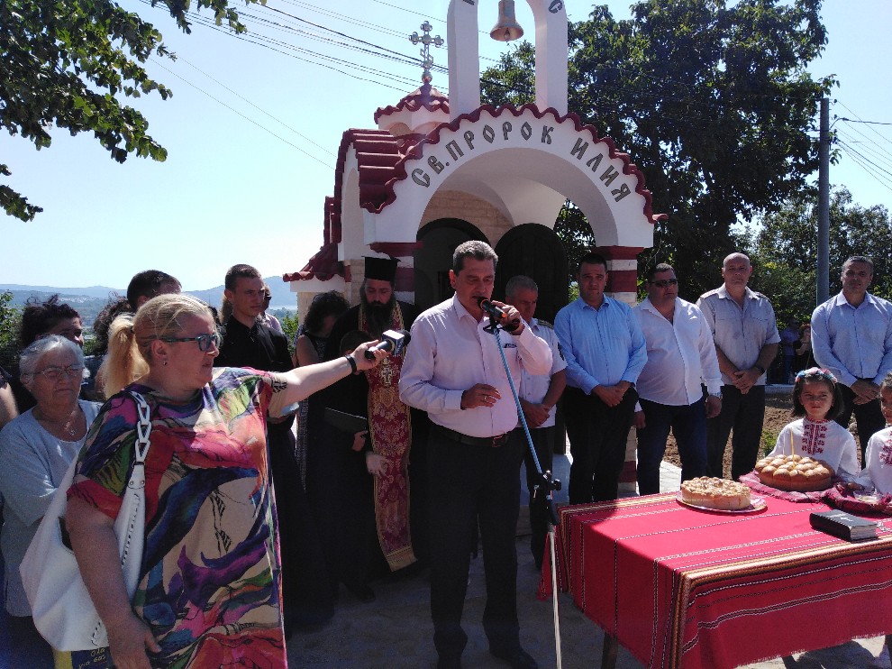 Главен комисар Николай Николов участва в освещаването на новия храм "Свети Пророк Илия" в Кърджали.
