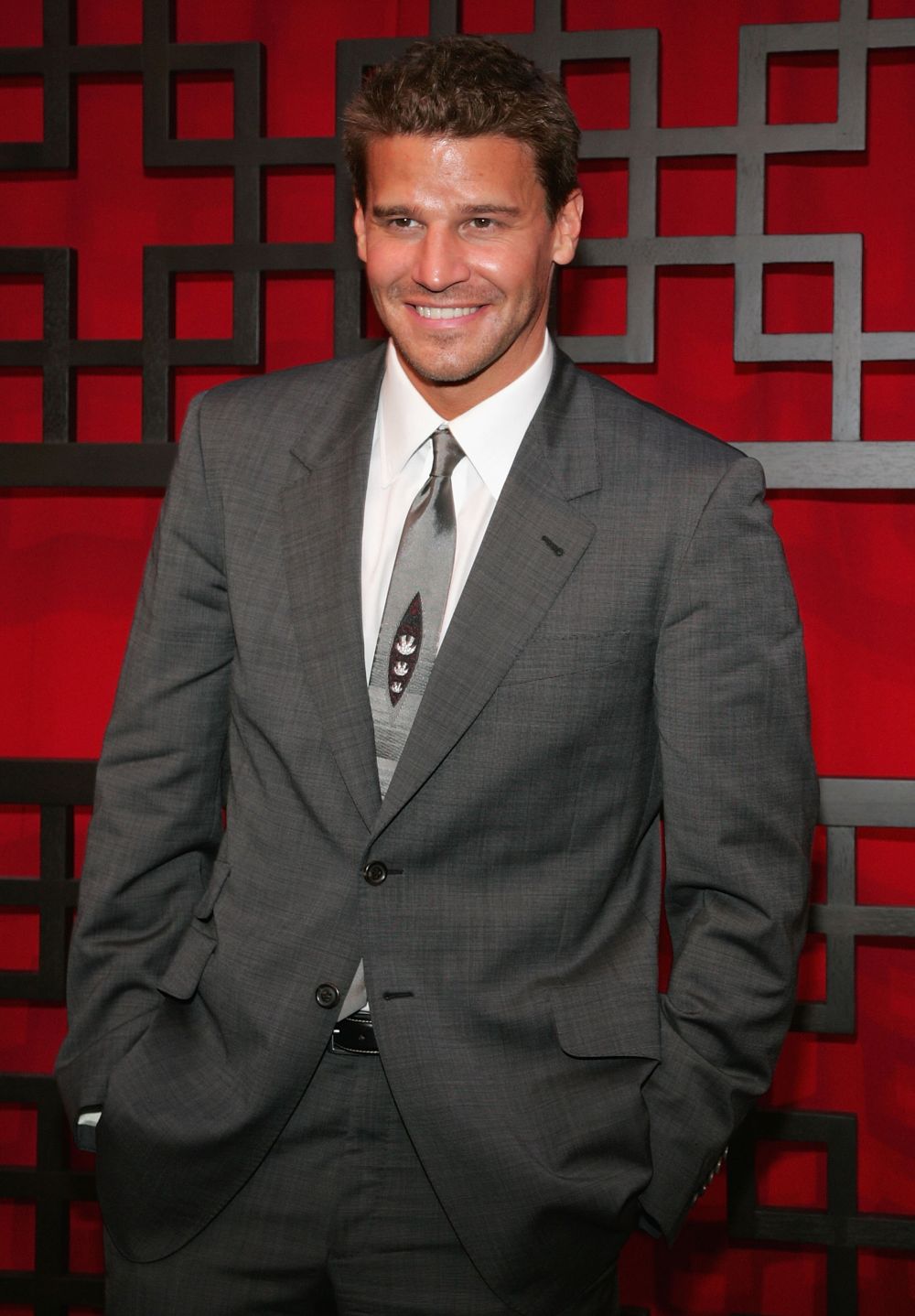 Дейвид Бореанас е в ролята на Сийли Буут - специален агент на ФБР