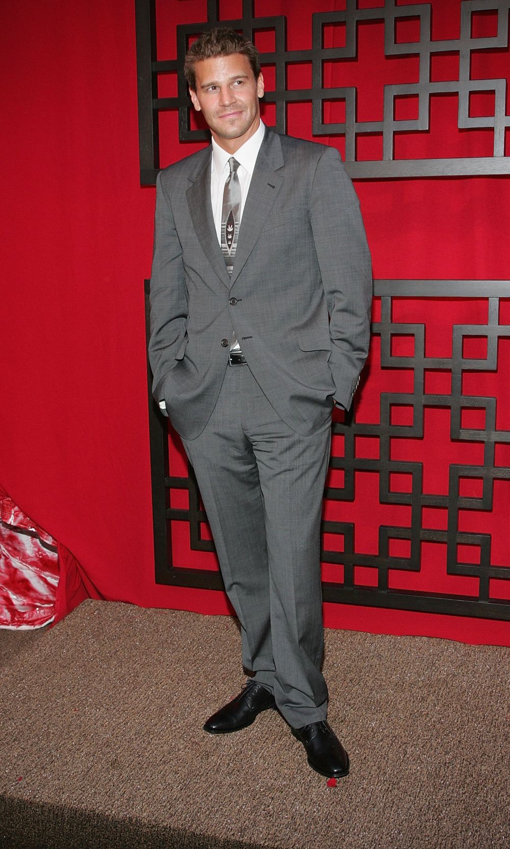 Дейвид Бореанас е в ролята на Сийли Буут - специален агент на ФБР