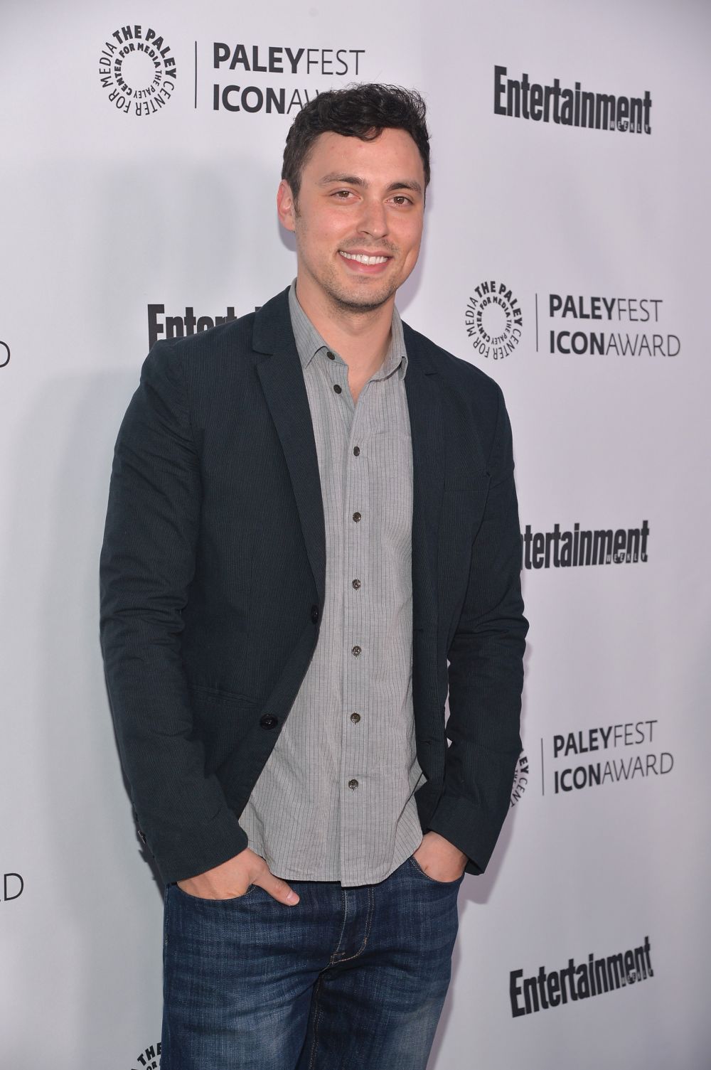 Джон Франсис Дейли в ролята на доктор Ланс Суитс - психолог, назначен от Буут и Бренън