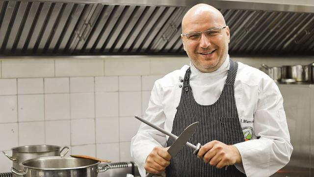 Шеф Иван Манчев стана татко за трети път 