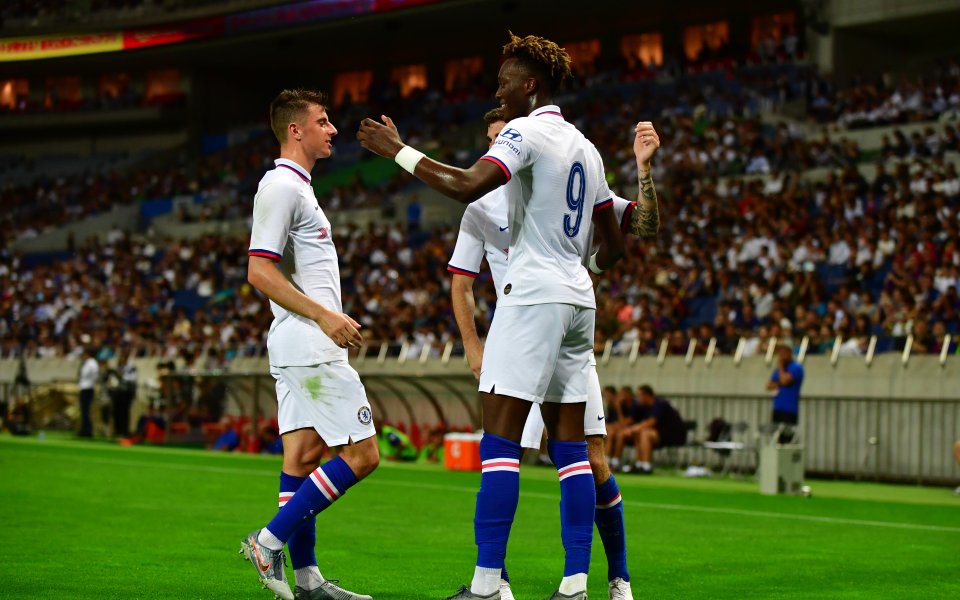 Челси води на Барселона с 1:0 в контролна среща. Тами