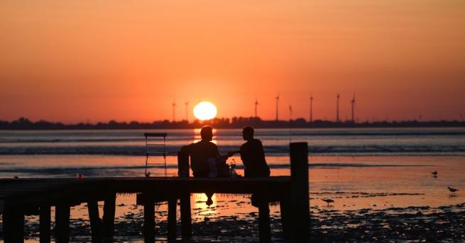 Германските метеоролози издадоха днес предупреждение за горещо време и съобщиха