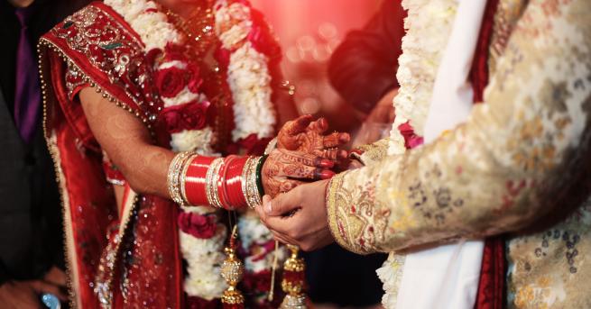 Любопитно В Индия Пищност злато ефекти и в сватбените снимки