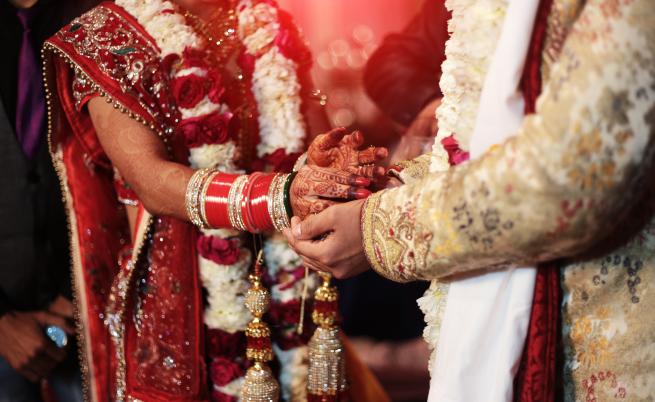 В Индия: Пищност, злато, ефекти и в сватбените снимки