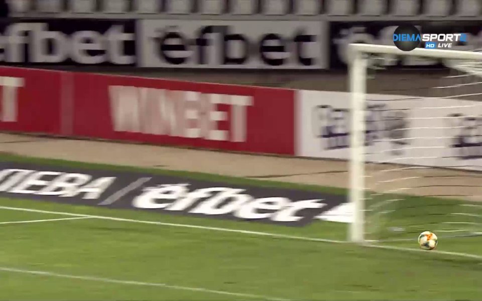 Димитър Илиев направи резултата 2:0 в полза на Локомотив Пловдив