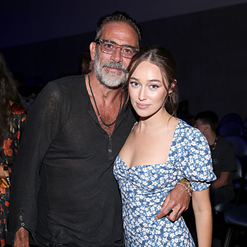 Алисия Дебнам-Кери с Джефри Дийн Морган