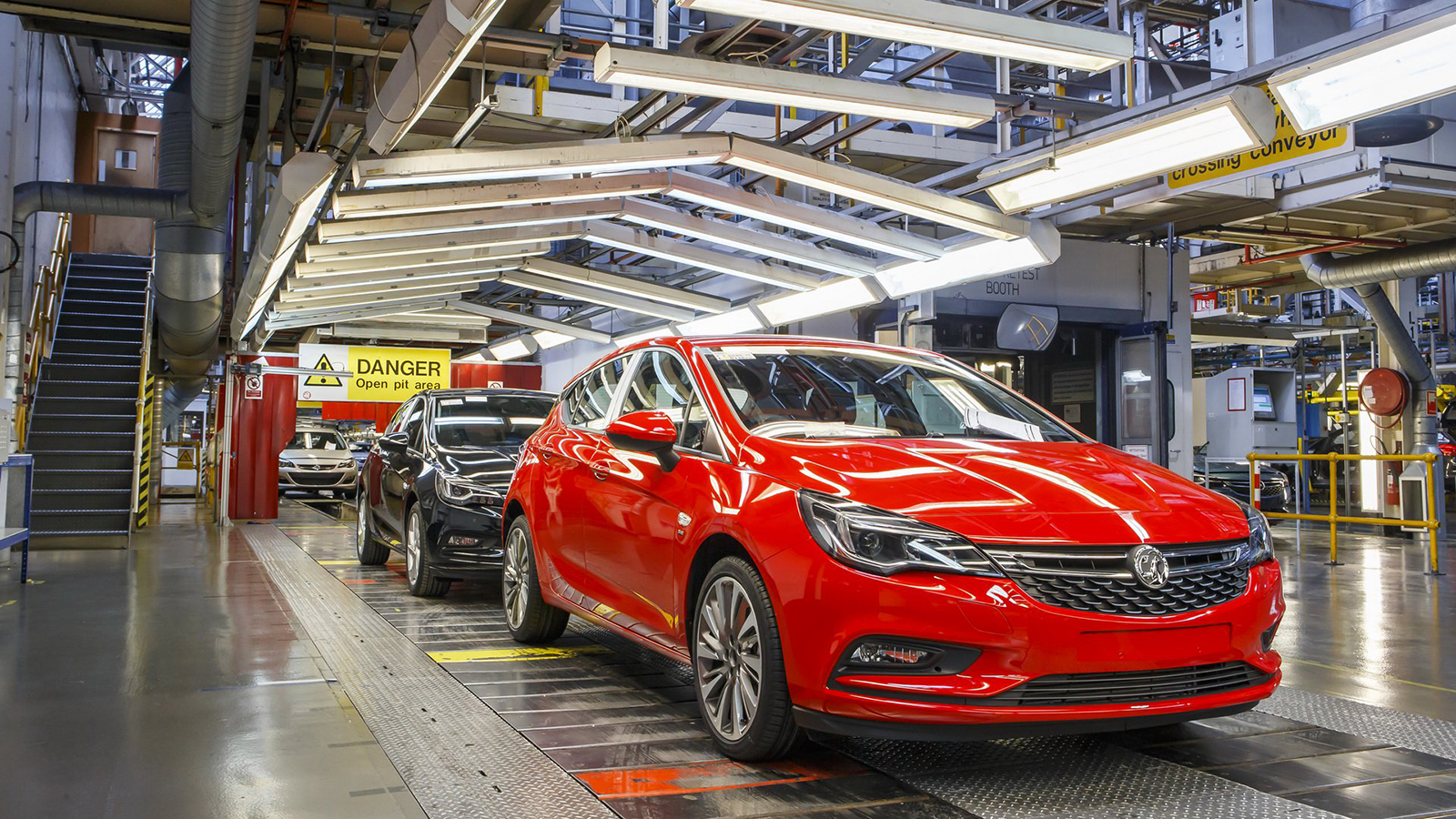 PSA може да затвори завода на Vauxhall на Острова