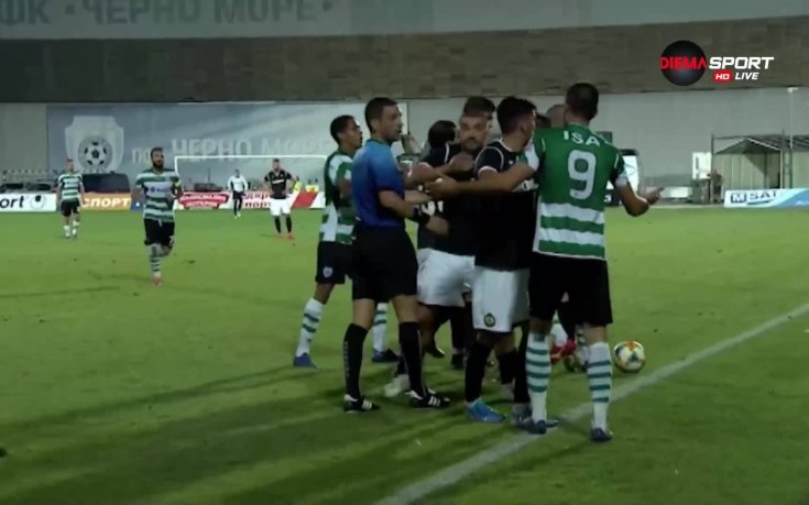 Защо Черно море - Славия се превърна в истинска корида?