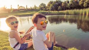 поляна лято деца почивка