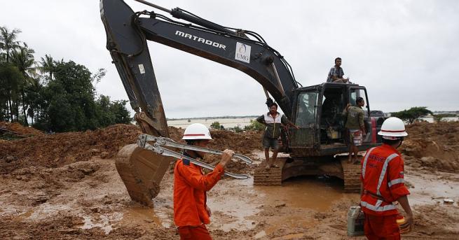 Броят на жертвите на свлачище в Южна Мианма достигна 61