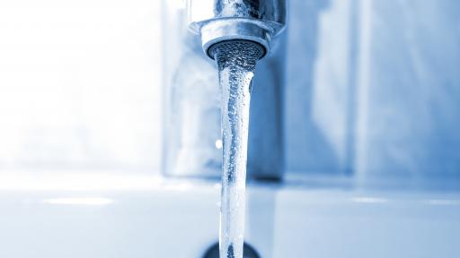  Тежка повреда, стопираха водата в Шумен, Търговище и Велики Преслав 