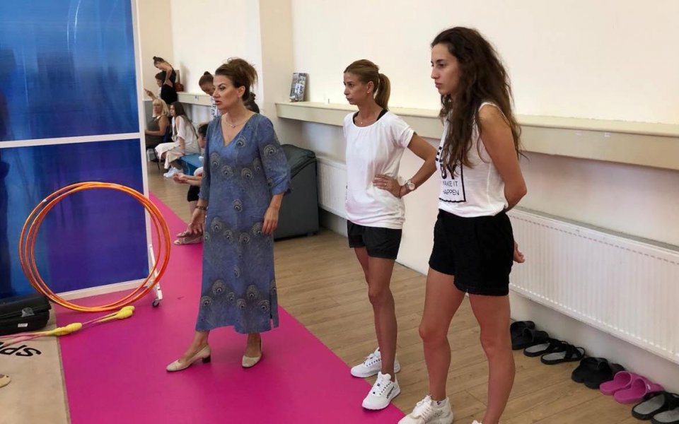 Президентът на Българската федерация по художествена гимнастика Илиана Раева предупреди