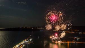 Зрелищна празнична програма ще има във Варна за Нова година