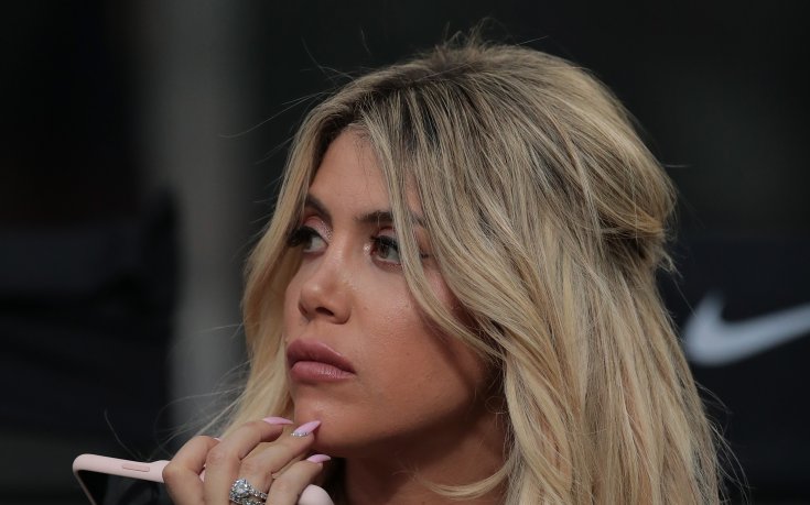 Жената на Икарди изневери на бившия му клуб с провокативна рокля