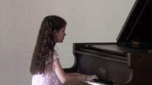 Елица Стефанова