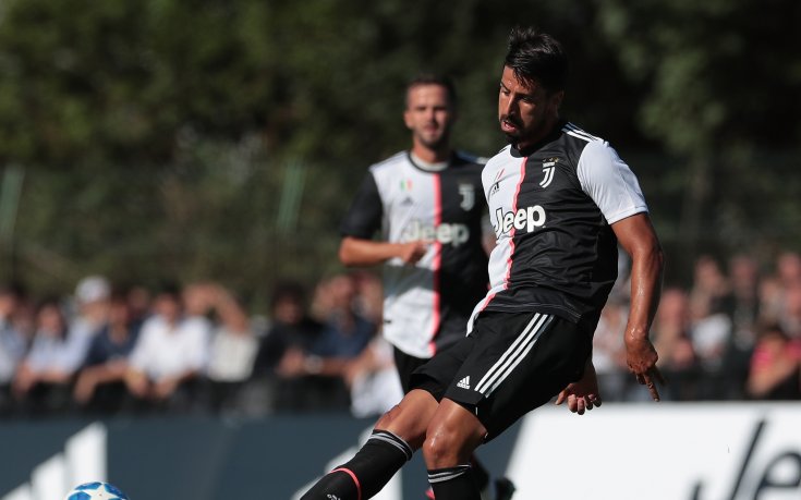 Двама футболисти се завърнаха към тренировки с Юве