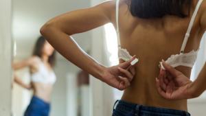 жена сутиен