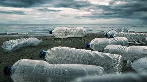 пластмаса плаж