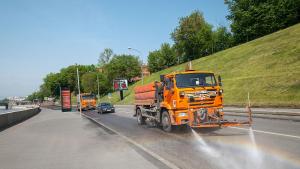 миене почистване улици