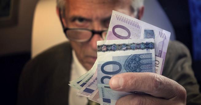 Безцеремонна но законна схема за източване на парите на европейските