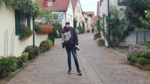 Тони Костов