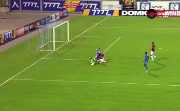 Дълъг пас на Нуно Рейеш към Станислав Иванов внесе смут