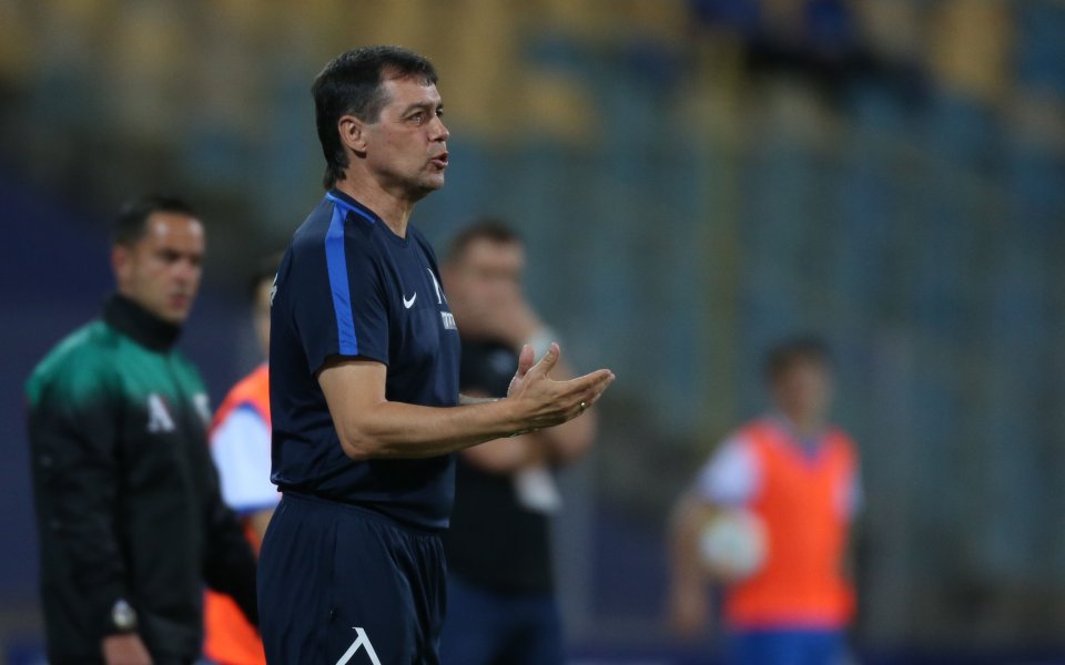 Хубчев: Истинските фенове просто вече не ходят на мач в България