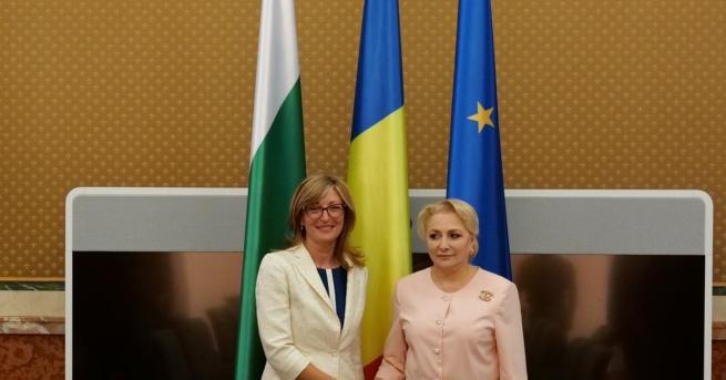 Вицепремиерът и министър на външните работи Екатерина Захариева се срещна