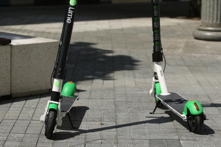  ЕЛЕКТРИЧЕСКА ТРОТИНЕТКА 